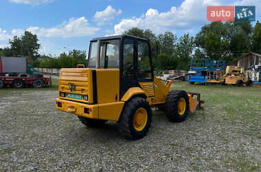 Фронтальный погрузчик JCB 409 1998 в Черновцах