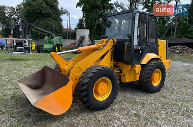 Фронтальні навантажувачі JCB 409 1998 в Чернівцях
