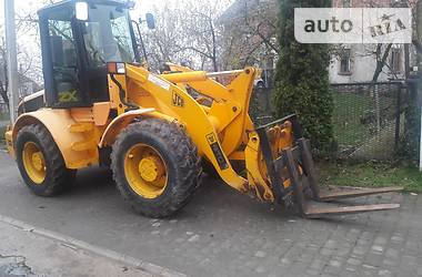 Фронтальный погрузчик JCB 410 2000 в Ровно