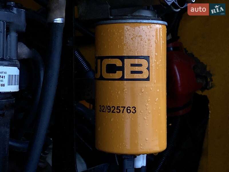 Фронтальный погрузчик JCB 437 2015 в Ровно
