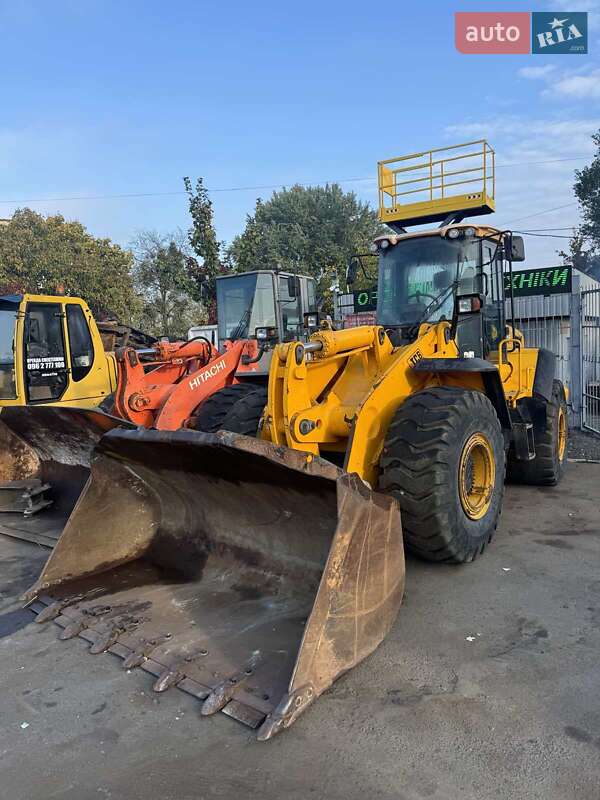 Фронтальный погрузчик JCB 456 2008 в Житомире