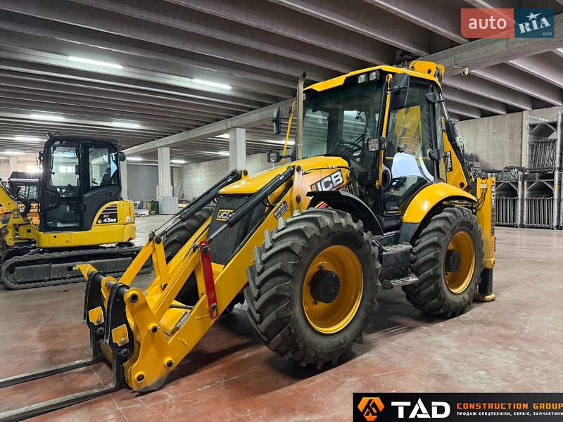 JCB 4CX 2021