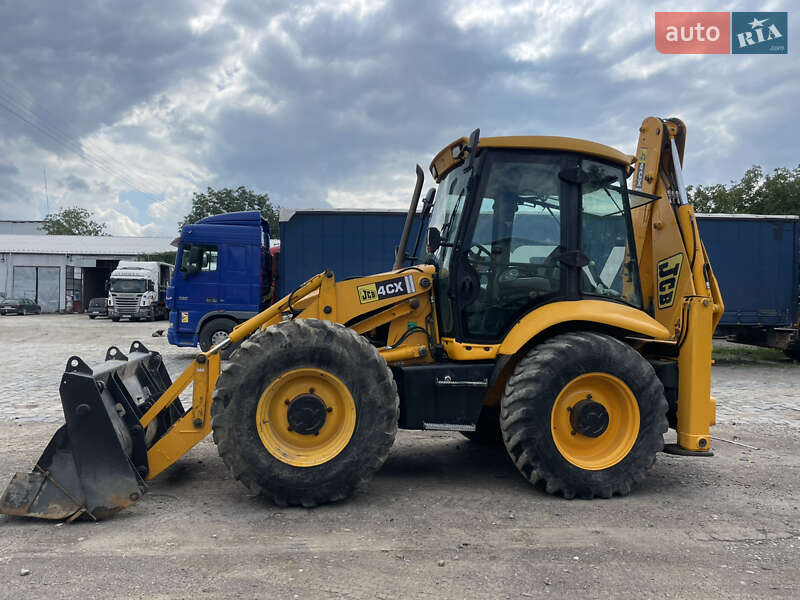 Екскаватор навантажувач JCB 4CX 2003 в Чернівцях