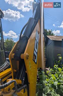 Экскаватор погрузчик JCB 4CX 2013 в 