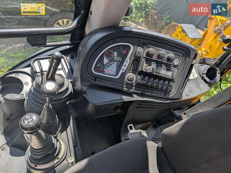 Экскаватор погрузчик JCB 4CX 2013 в Луцке