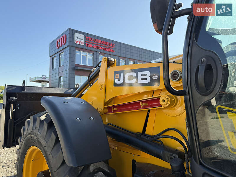 Экскаватор погрузчик JCB 4CX 2010 в Киеве