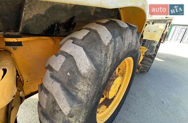 Екскаватор навантажувач JCB 4CX 2001 в 