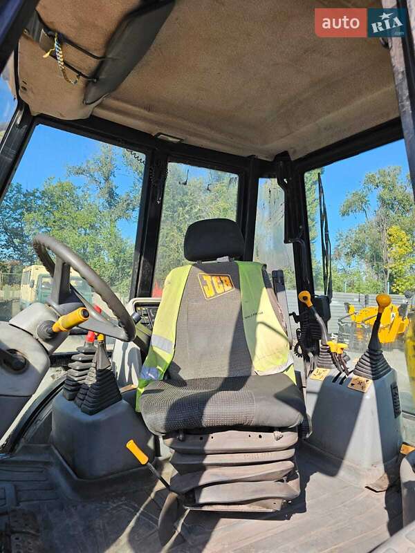 Екскаватор навантажувач JCB 4CX 1999 в Кривому Розі