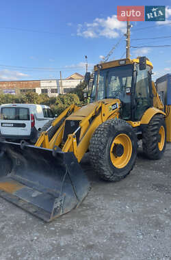 Экскаватор погрузчик JCB 4CX 2003 в Черновцах Экскаватор погрузчик JCB 4CX 2003 в Черновцах