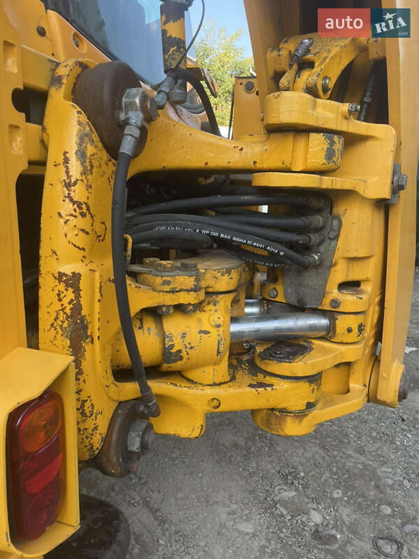 Екскаватор навантажувач JCB 4CX 2003 в Чернівцях