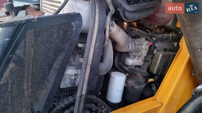 Экскаватор погрузчик JCB 4CX 2015 в Одессе