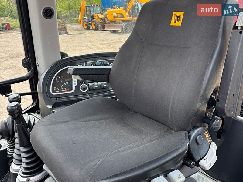 Екскаватор навантажувач JCB 4CX 2018 в Львові