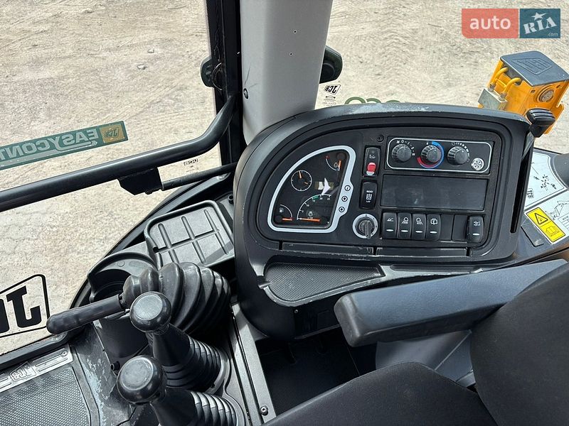Екскаватор навантажувач JCB 4CX 2018 в Львові