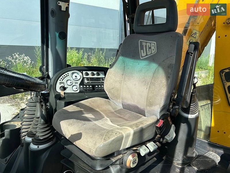 Екскаватор навантажувач JCB 4CX 2009 в Києві