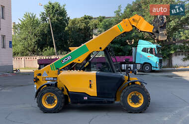Телескопический погрузчик JCB 525-60 Hi-Viz 2017 в 