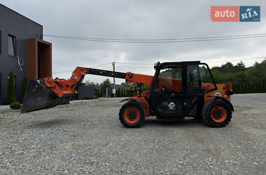 Телескопический погрузчик JCB 525-60 Hi-Viz 2019 в 