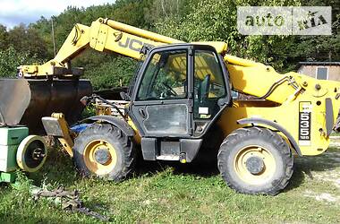 Фронтальный погрузчик JCB 525 2005 в Кременце