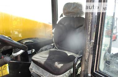 Фронтальный погрузчик JCB 526 2013 в 