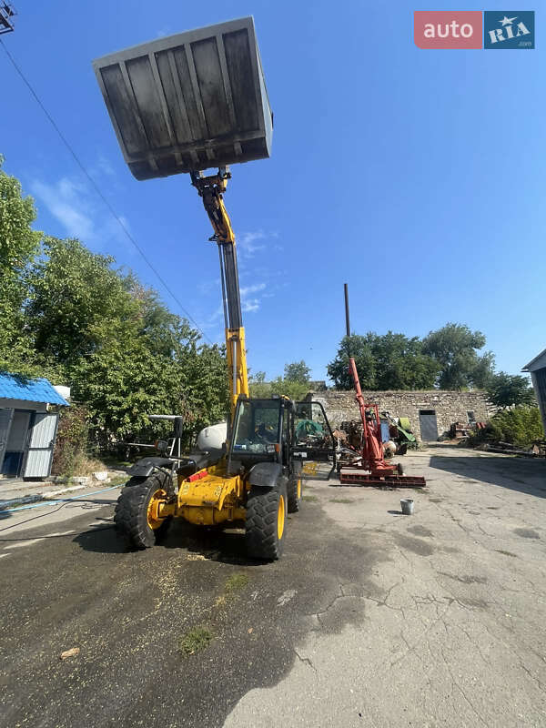 Телескопический погрузчик JCB 526 2006 в Новой Одессе