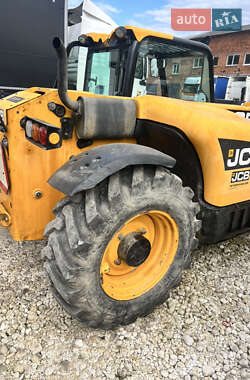 Телескопический погрузчик JCB 527-58 2012 в 