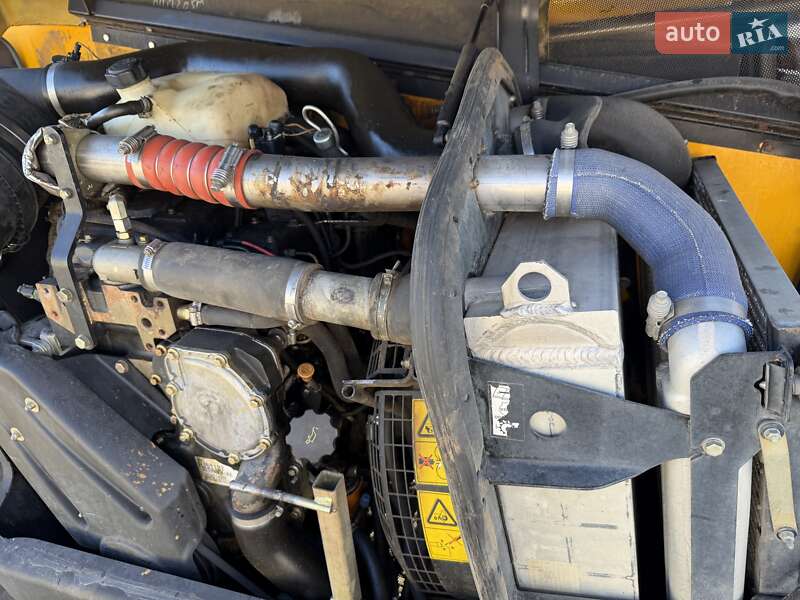 Телескопический погрузчик JCB 530-70 2005 в Луцке фото 13 Телескопический погрузчик JCB 530-70 2005 в Луцке