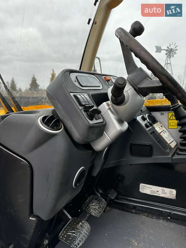 Телескопический погрузчик JCB 530 2004 в Горохове