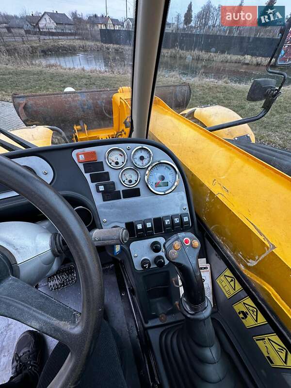 Телескопический погрузчик JCB 530 2004 в Горохове