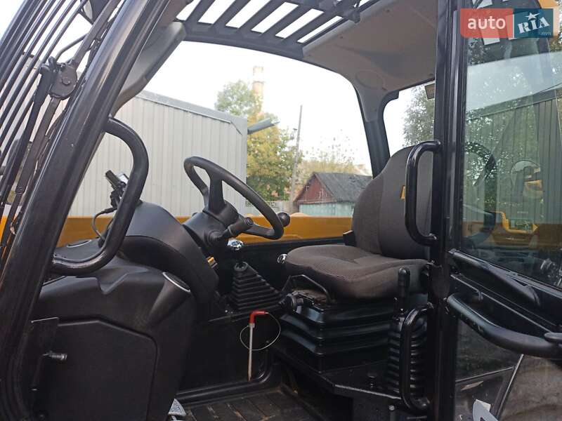 Телескопический погрузчик JCB 531-70 2015 в Житомире