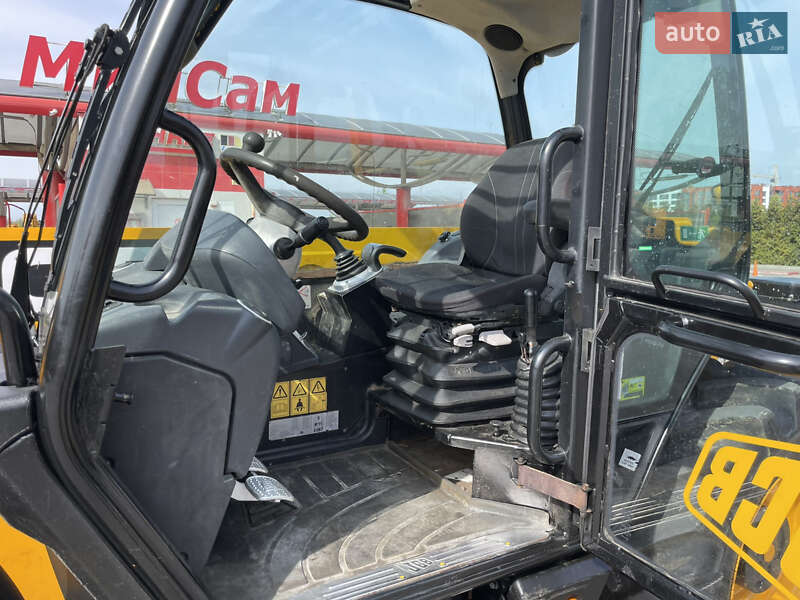 Телескопический погрузчик JCB 531-70 2011 в Луцке