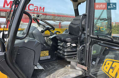 Телескопический погрузчик JCB 531-70 2011 в 