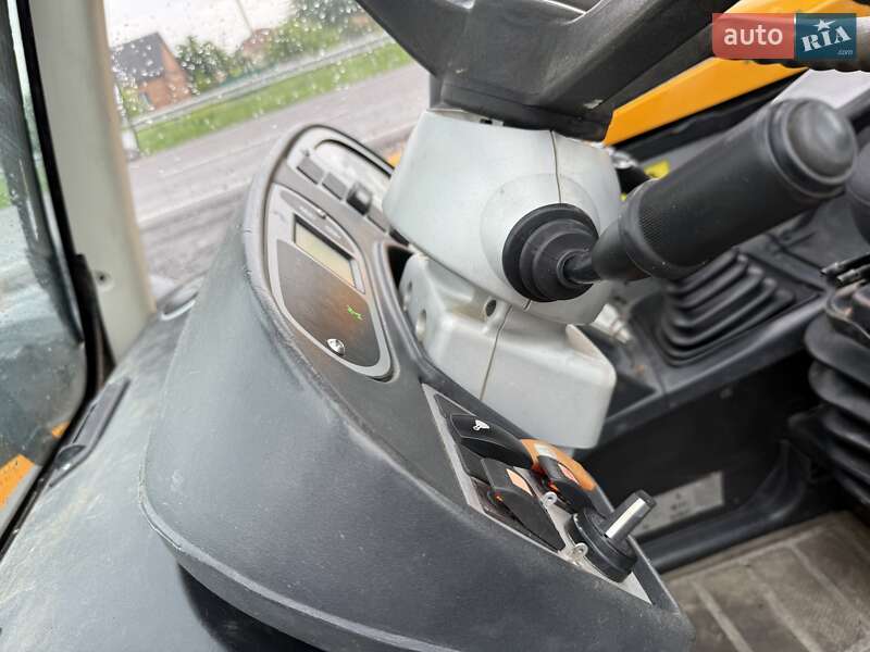 Телескопічні навантажувачі JCB 531-70 2008 в Луцьку