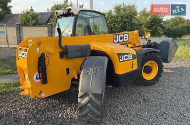 Телескопический погрузчик JCB 531-70 2011 в 