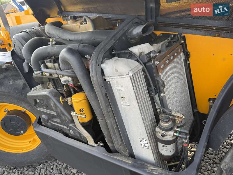 Телескопический погрузчик JCB 531-70 2011 в Луцке