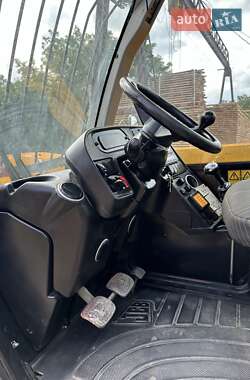 Телескопический погрузчик JCB 531-70 2013 в 