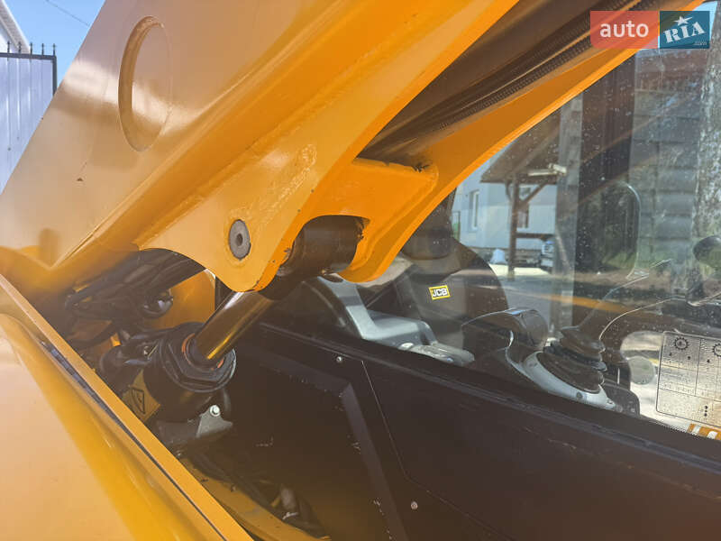 Телескопический погрузчик JCB 531-70 2011 в Теребовле фото 29 Телескопический погрузчик JCB 531-70 2011 в Теребовле
