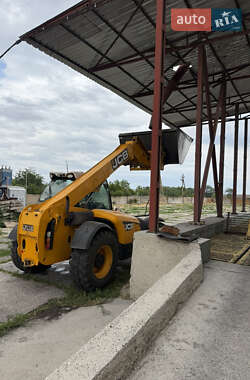 Телескопический погрузчик JCB 531-70 2016 в 