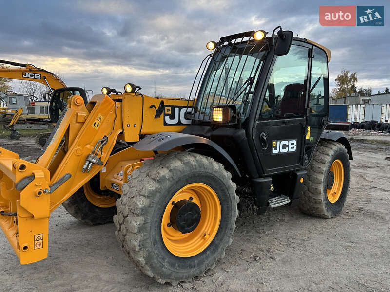 Телескопический погрузчик JCB 531-70 2009 в 
