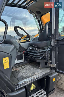 Телескопический погрузчик JCB 531-70 2009 в 