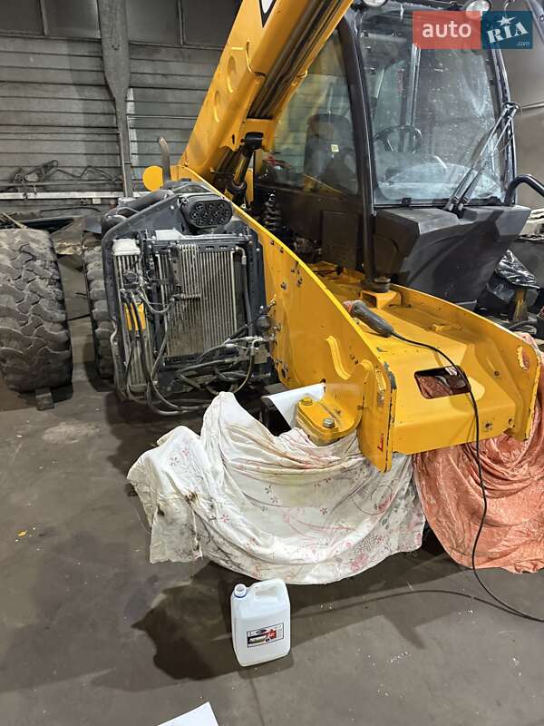 Телескопічні навантажувачі JCB 531-70 2009 в Луцьку