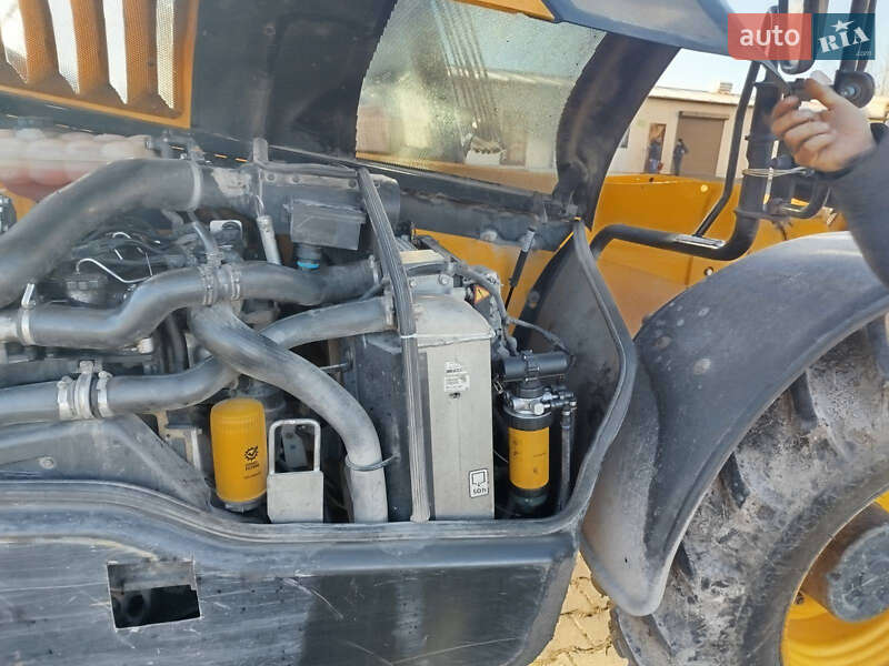 Телескопический погрузчик JCB 531-70 2017 в Ярмолинцах