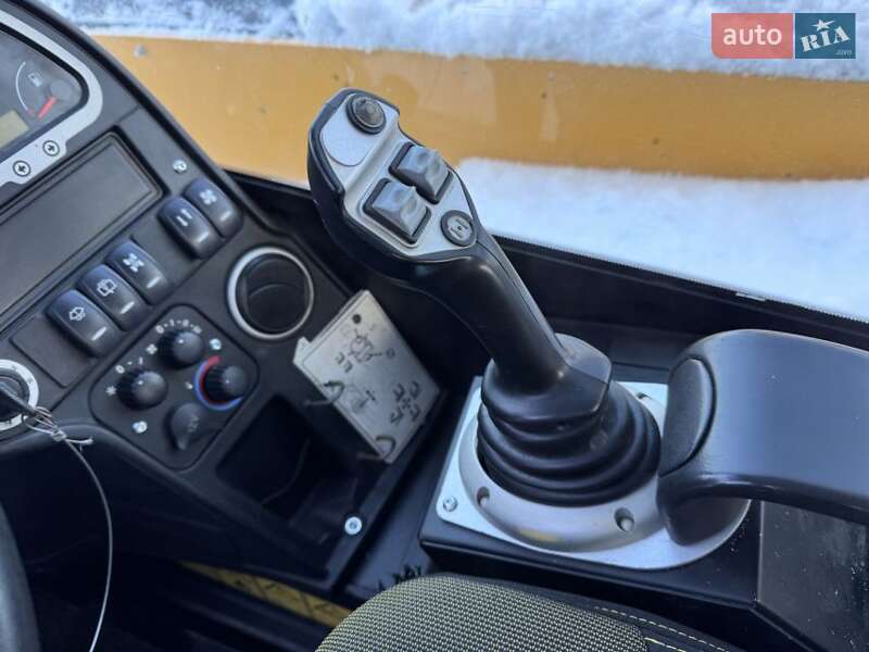 Телескопический погрузчик JCB 531-70 2012 в Ровно