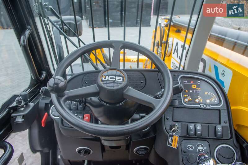Телескопический погрузчик JCB 533-105 2022 в Житомире