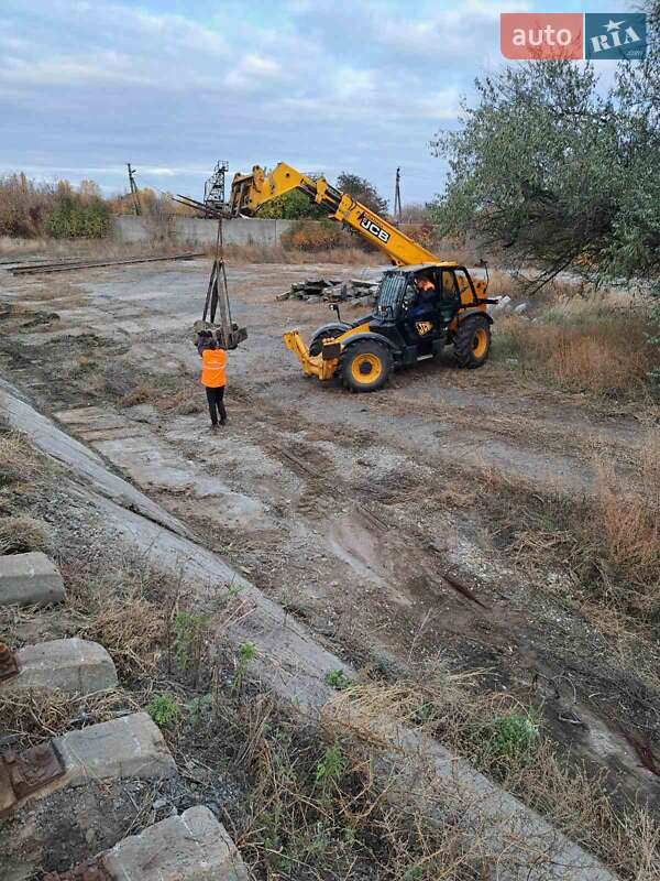Телескопічні навантажувачі JCB 533-105 2006 в 