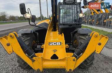 Телескопический погрузчик JCB 533-105 2015 в 