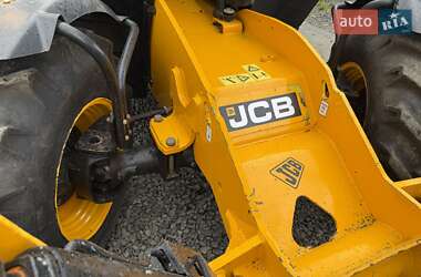 Телескопический погрузчик JCB 533-105 2015 в 
