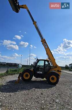 Телескопічні навантажувачі JCB 533-105 2007 в 