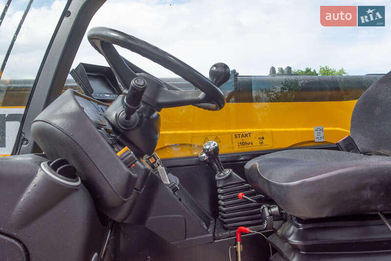 Телескопический погрузчик JCB 533-105 2016 в Житомире