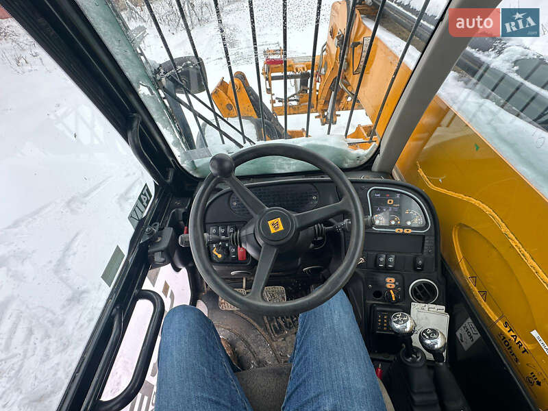 Телескопический погрузчик JCB 533-105 2017 в Киеве