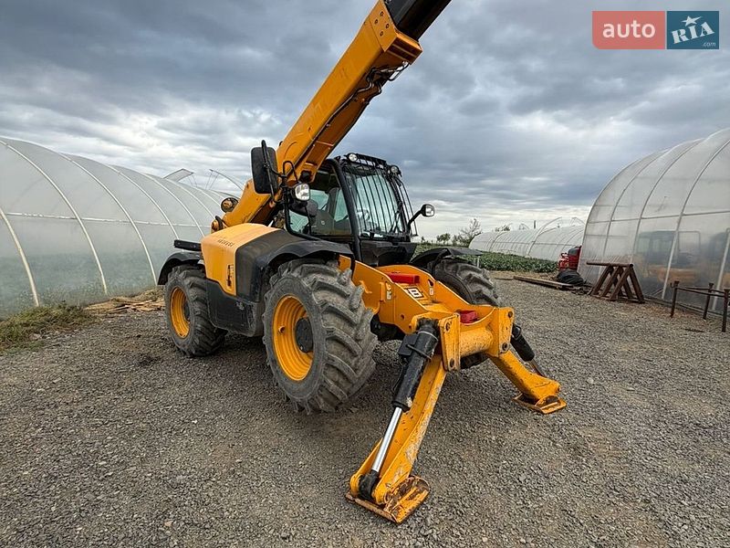 Телескопический погрузчик JCB 533-105 2017 в Заречье