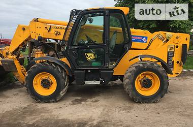 Фронтальный погрузчик JCB 535-125 2005 в Иваничах